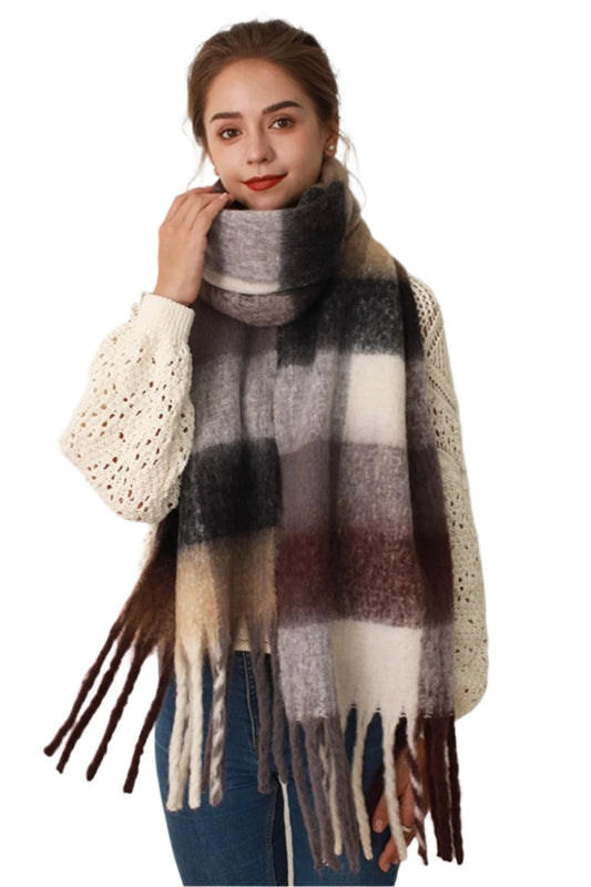 Thermal Fringe Contrast Plaid Scarf
